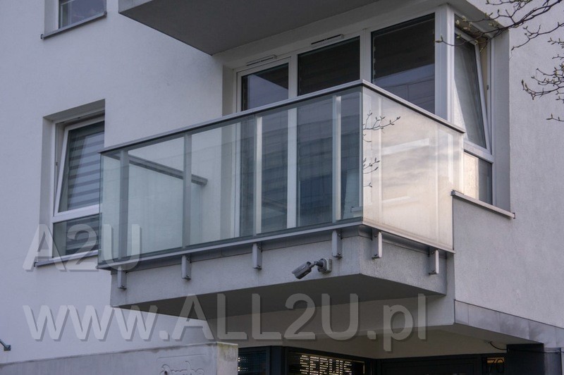 W ofercie firmy A2U znajdą Państwo szeroki wybór konstrukcji oraz kompleksowe wykonanie, w tym balustrady nierdzewne, aluminiowe, szklane, samonośne, poręcze schodowe, zabudowa tarasu, zabudowa balkonu, ścianki szklane, przegrody. www.all2u.pl zadaszenie wiatrolap wiata pergola