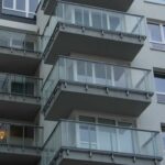 W ofercie firmy A2U znajdą Państwo szeroki wybór konstrukcji oraz kompleksowe wykonanie, w tym balustrady nierdzewne, aluminiowe, szklane, samonośne, poręcze schodowe, zabudowa tarasu, zabudowa balkonu, ścianki szklane, przegrody. www.all2u.pl